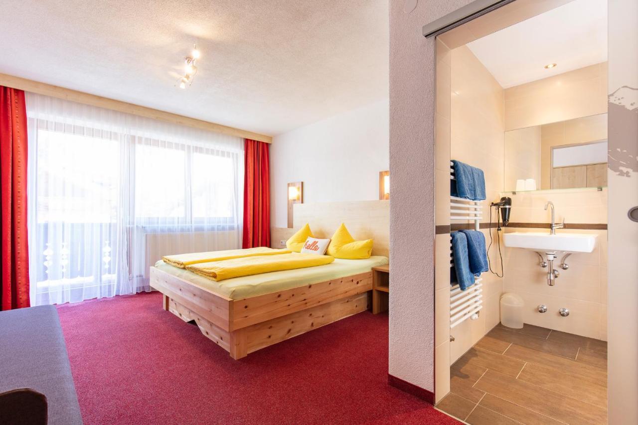 Gaestehaus Berghof Schoepf Langenfeld Bagian luar foto