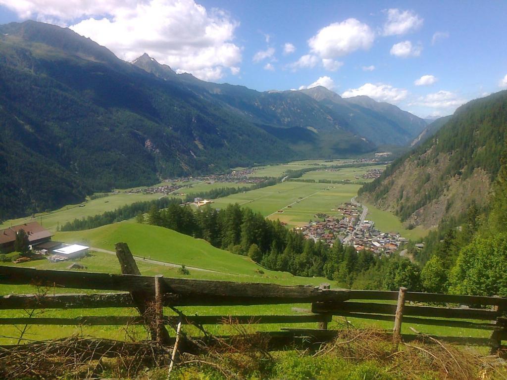 Gaestehaus Berghof Schoepf Langenfeld Bagian luar foto